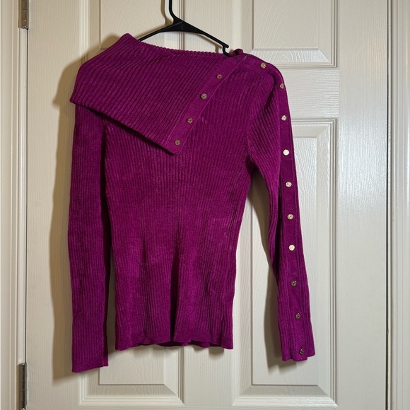 White House Black Market Fuchsia Turtleneck Sweater - Picture 5 of 11